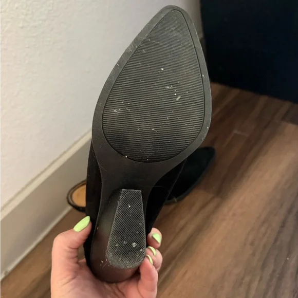 Qupid Black Suede Mules - Picture 3 of 4